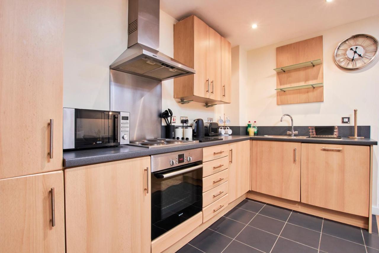 Vikings Apartment With Private Parking & Terrace York Bagian luar foto